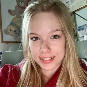 Meet your Posher, Sabrina